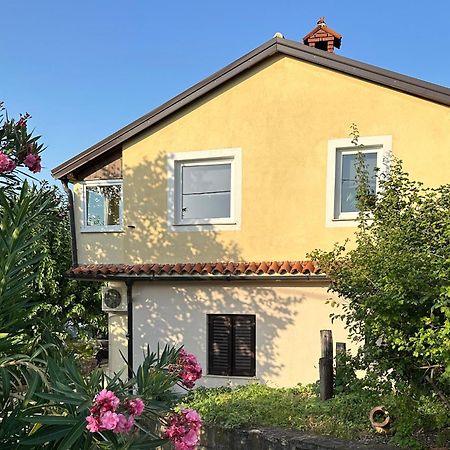 Quiet Countryside Apartments Near The City And The Sea Koper Exteriör bild