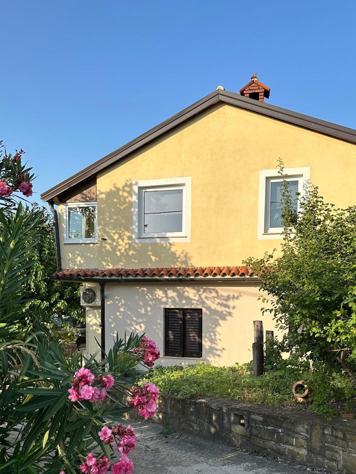 Quiet Countryside Apartments Near The City And The Sea Koper Exteriör bild